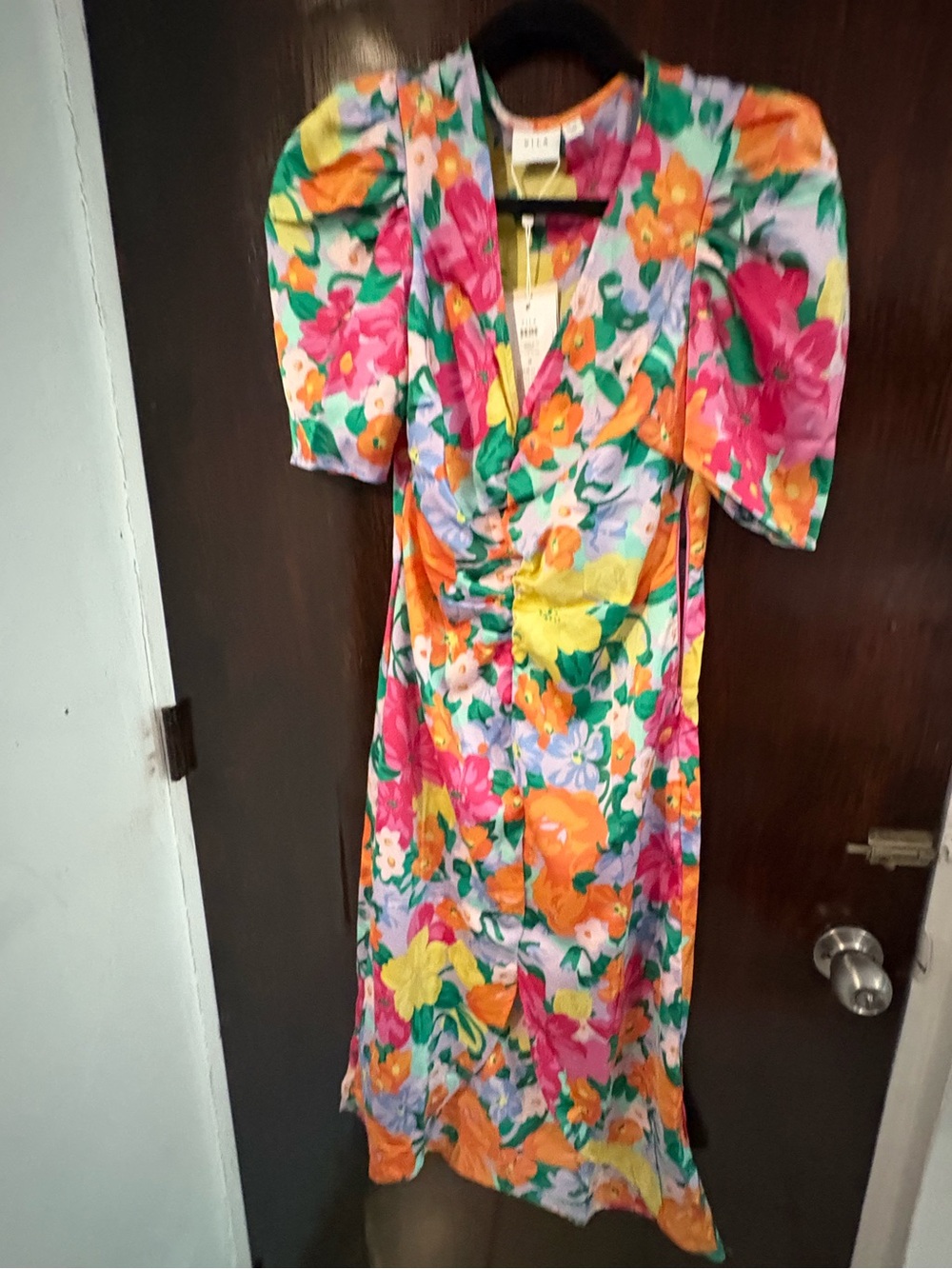 NWT VILA Bright Floral Midi Dress. Size 4 (36 EU).